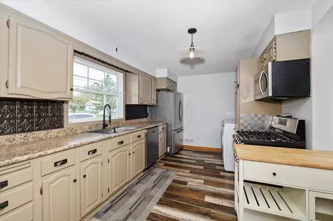 Kitchen - 1602 E 5th St, Superior, WI 54880 photo 1 of 2