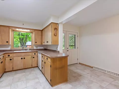 Kitchen - 517 Cedar St, Brainerd, MN 56401 photo 1 of 1
