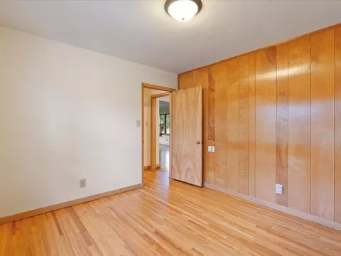 Bedroom - 517 Cedar St, Brainerd, MN 56401 photo 2 of 4