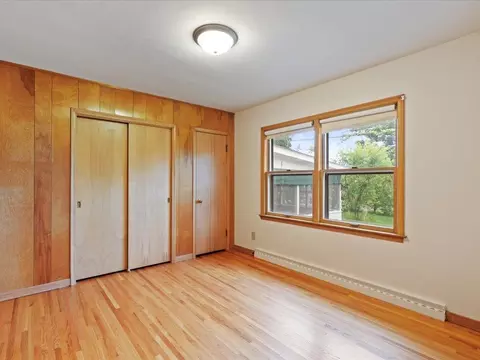 Bedroom - 517 Cedar St, Brainerd, MN 56401 photo 1 of 4
