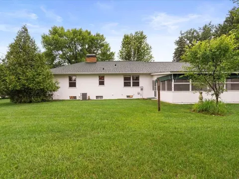 Exterior - 517 Cedar St, Brainerd, MN 56401 photo 9 of 10