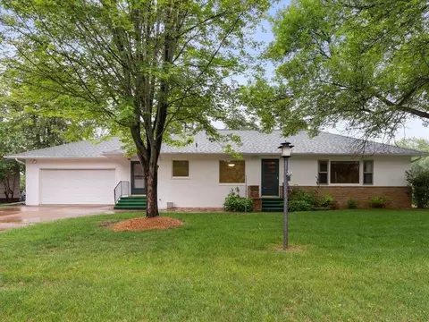 517 Cedar St, Brainerd, MN 56401