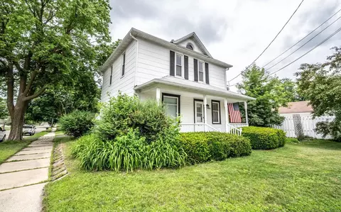 207 14th St NE, Rochester, MN 55906