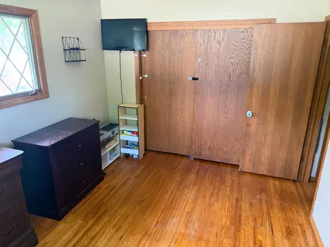 Bedroom - 1038 Pleasant Ln, Faribault, MN 55021 photo 2 of 3
