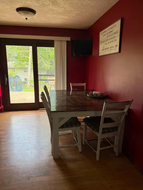 Dining - 1038 Pleasant Ln, Faribault, MN 55021 photo 1 of 1
