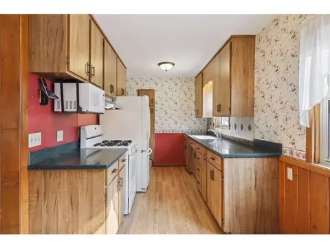 8029 2nd Ave S, Bloomington, MN 55420 photo 5