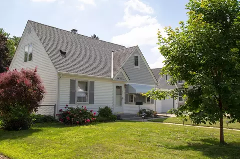 8029 2nd Ave S, Bloomington, MN 55420 photo 3