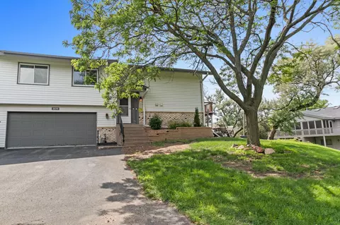 3576 Avon Ct, Woodbury, MN 55125