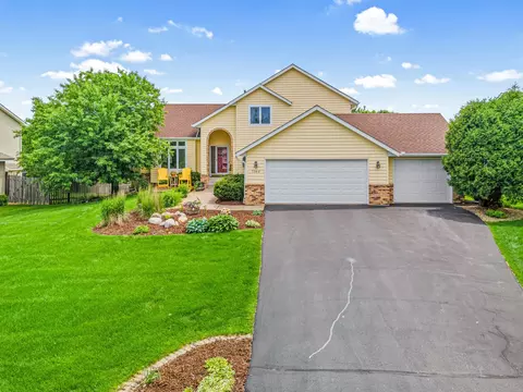 5546 Vinewood Ln N, Plymouth, MN 55442