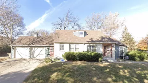 4920 Sunnyside Rd, Edina, MN 55424