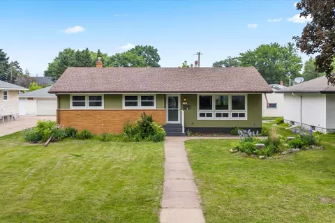 261 Stanley St, West Saint Paul, MN 55118