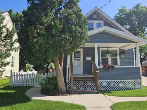 216 10 12 St SE, Rochester, MN 55904