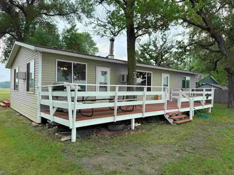 19756 Dodd Rd, Le Center, MN 56057