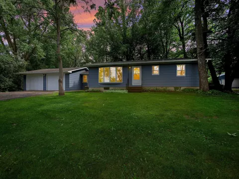 8545 70th St NW, Annandale, MN 55302