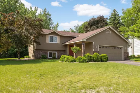 10380 163rd St W, Lakeville, MN 55044