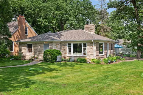 7045 James Ave S, Richfield, MN 55423
