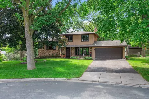 9009 44th Cir N, New Hope, MN 55428