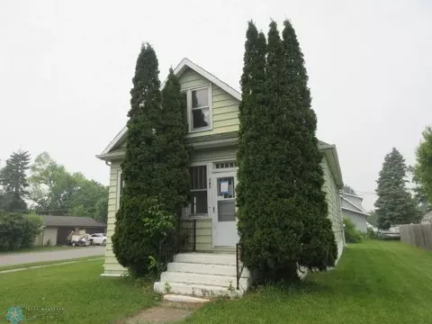 202 4th St NE, Dilworth, MN 56529