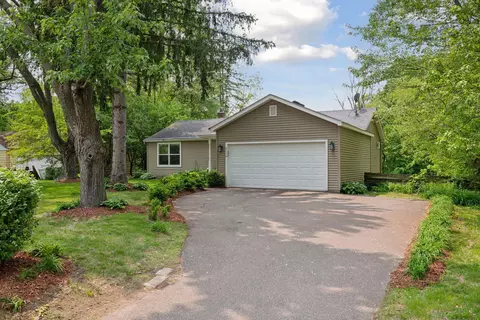 5110 Woodridge Rd, Minnetonka, MN 55345