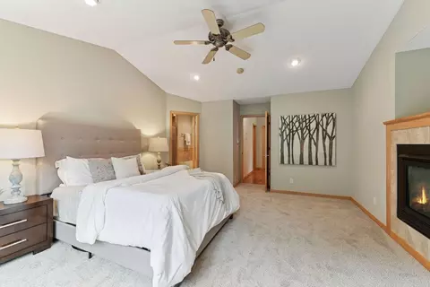 Bedroom - 1614 Maple Manors Ct, Mound, MN 55364 photo 3 of 4