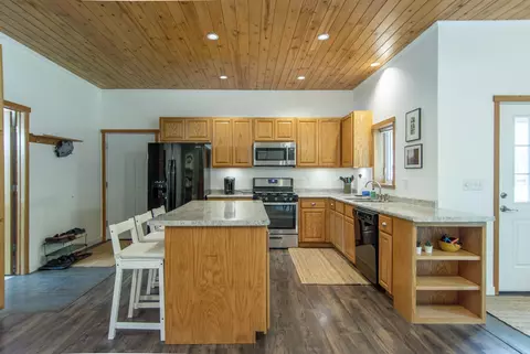 Kitchen - 8290 Gladstone Lake Rd, Brainerd, MN 56401 photo 2 of 3