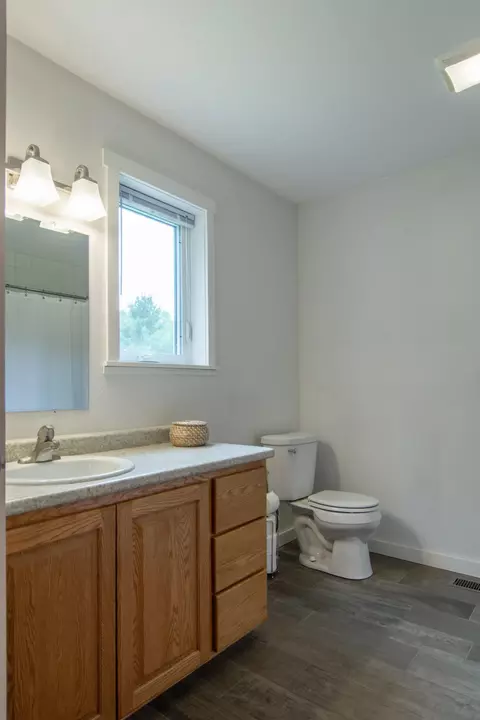 Bath - 8290 Gladstone Lake Rd, Brainerd, MN 56401 photo 1 of 4