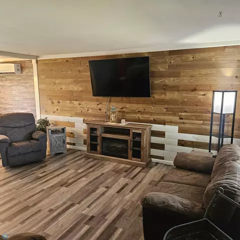 327 6th Ave, Mapleton, ND 58059 photo 9