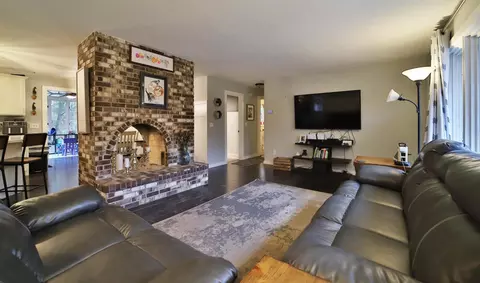 Living - 13412 Meredith Dr, Baxter, MN 56425 photo 2 of 5