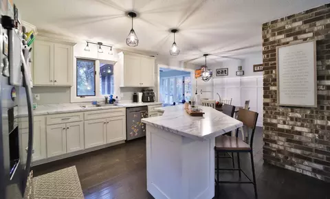 Kitchen - 13412 Meredith Dr, Baxter, MN 56425 photo 4 of 7