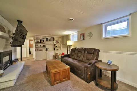 Living - 13412 Meredith Dr, Baxter, MN 56425 photo 4 of 5