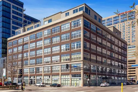 521 S 7th St #519, Minneapolis, MN 55415