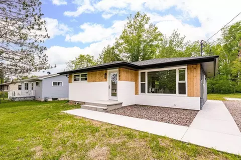 1703 N Basswood Ave, Duluth, MN 55811