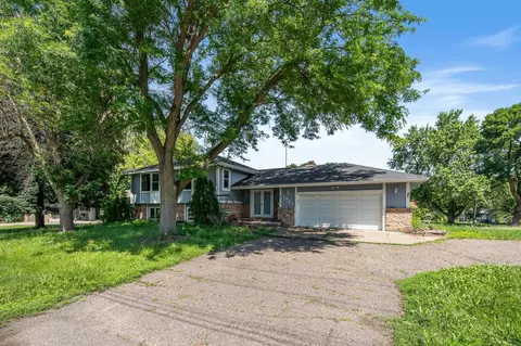 1561 Rice Creek Rd NE, Fridley, MN 55432