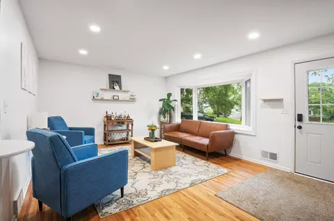 2323 Emerald Dr, White Bear Lake, MN 55110