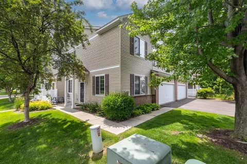 451 Frederick Cir #1405, Hastings, MN 55033