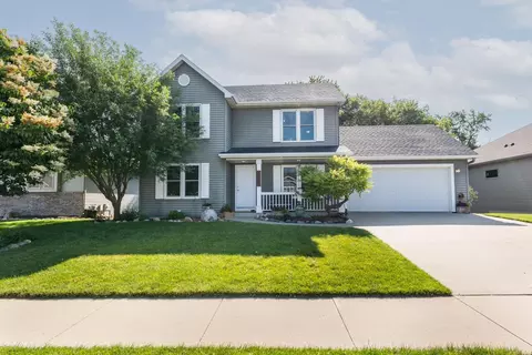 1760 Spruce Meadows Dr SE, Rochester, MN 55904