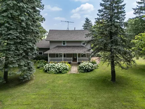 42660 County 6 Blvd, Zumbrota, MN 55992