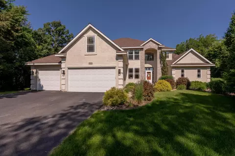 2128 Kelly Cir, Shakopee, MN 55379