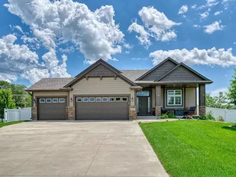 6937 94th St S, Cottage Grove, MN 55016