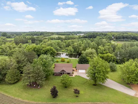 8380 240th St E, Lakeville, MN 55044