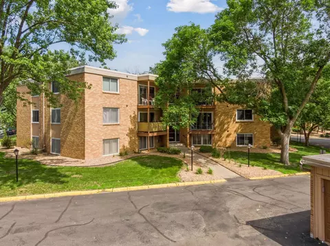 9143 Highway 55 #106, Golden Valley, MN 55427