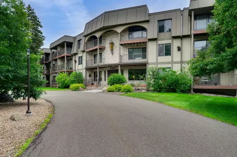 2200 Nevada Ave S #115, Saint Louis Park, MN 55426