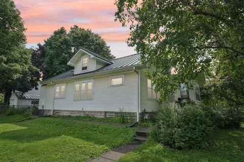 710 Wheelock Pkwy W, Saint Paul, MN 55117