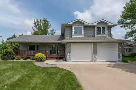 1801 1st St E, Glencoe, MN 55336 photo 2