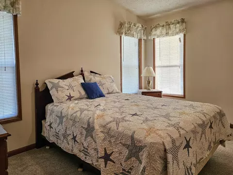 Bedroom - 45608 Devils Lake Rd, Perham, MN 56573 photo 3 of 6