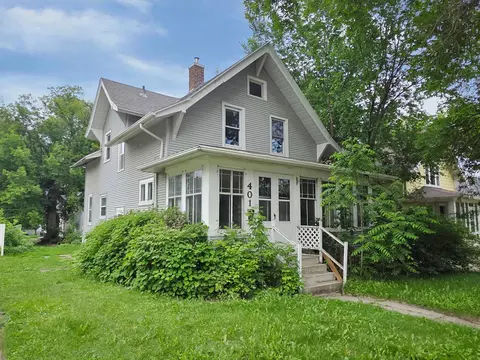 401 Ann St, Willmar, MN 56201 photo 2
