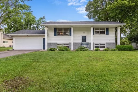 10242 99th Pl N, Maple Grove, MN 55369