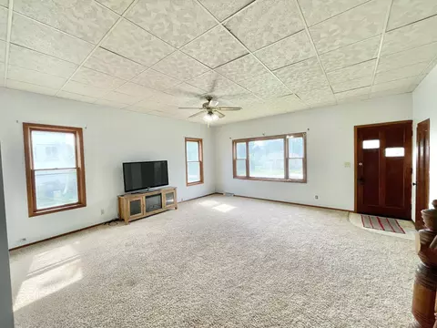 212 E Sanborn St, Springfield, MN 56087 photo 12