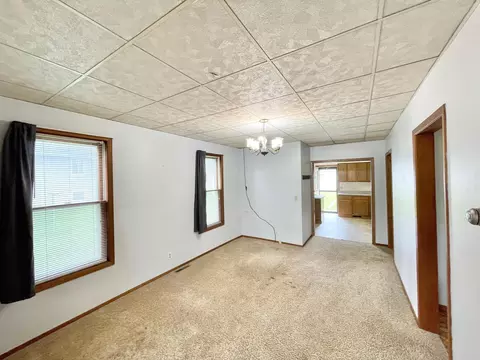 212 E Sanborn St, Springfield, MN 56087 photo 11