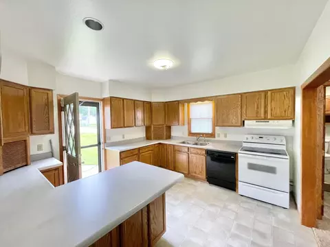 212 E Sanborn St, Springfield, MN 56087 photo 15